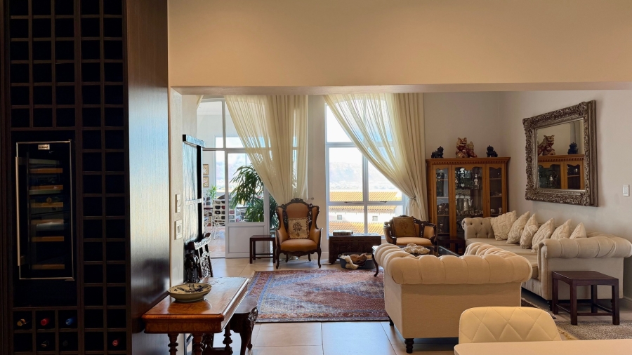 5 Bedroom Property for Sale in Dennegeur Western Cape